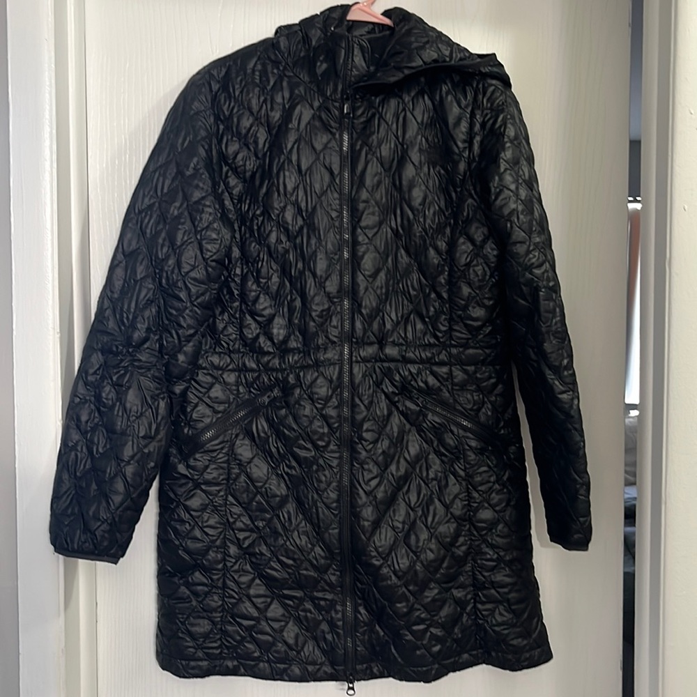 Thermoball long Jacket in Black The Northface